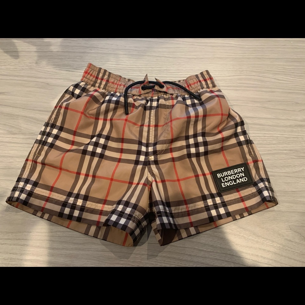 Burberry boys swim shorts size 4